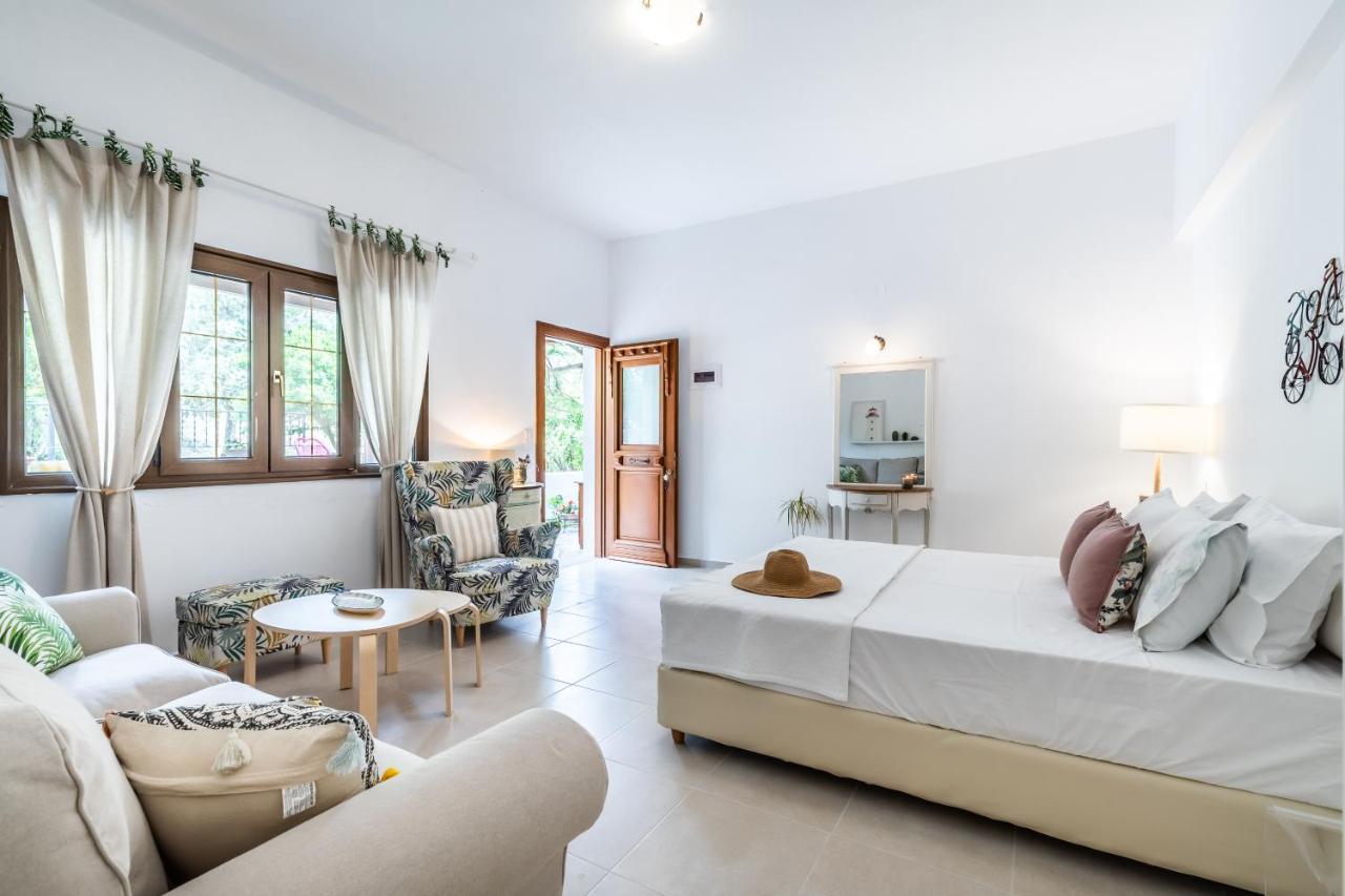 Oikia Guesthouse Stafylos Ngoại thất bức ảnh